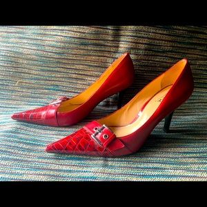 Carlos Santana - Heiress Pointed Toe Pumps size 10